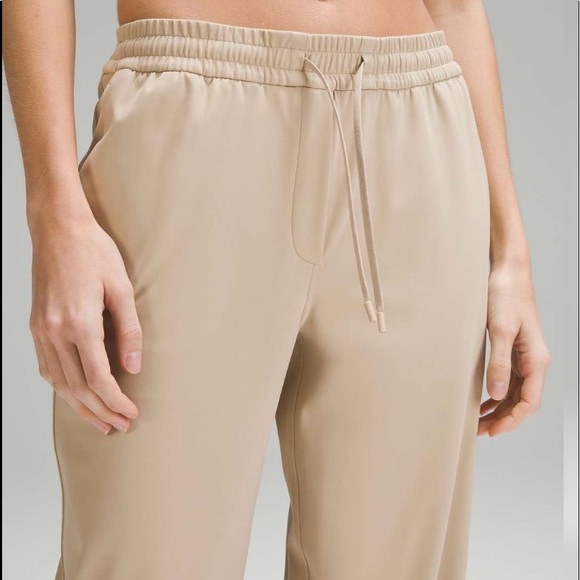 Lululemon Luxtreme Mid-Rise Straight-Leg Pant size M - Picture 4 of 14